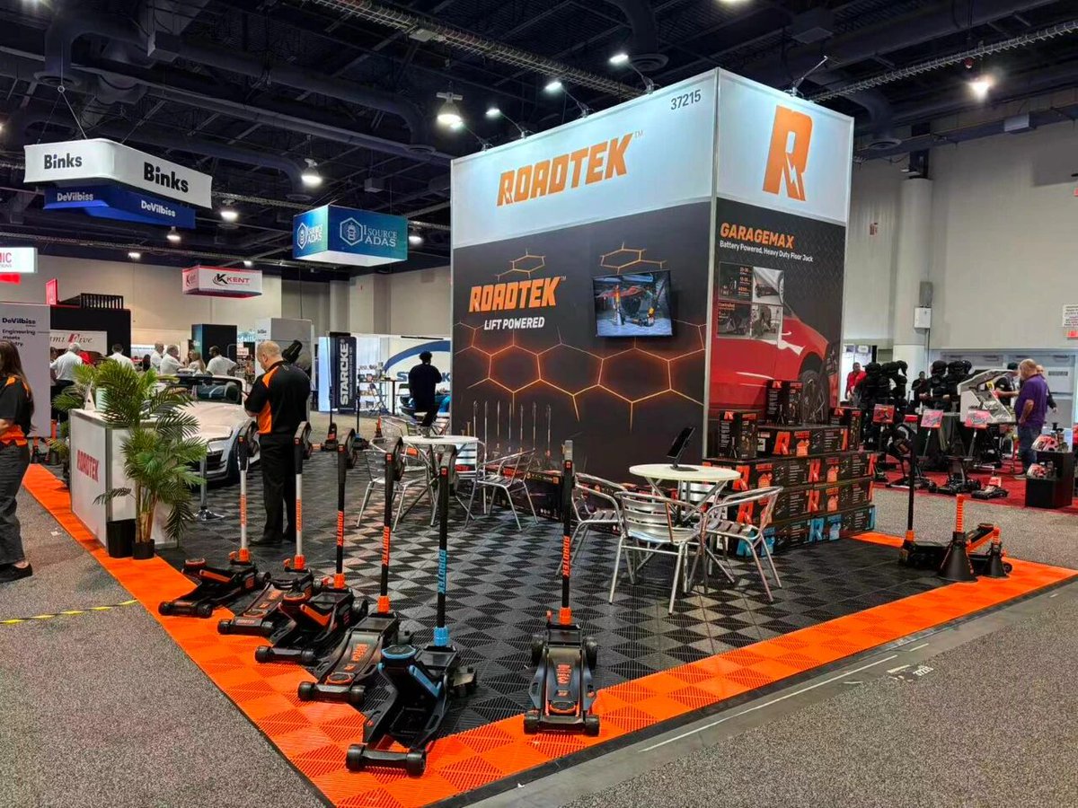 hangzhoufeel's tweet image. 🚗Hangzhou Rubicon Power Tech Co., Ltd. from #Fuyang made waves at the #AAPEX Show in #Las Vegas, winning global attention both online and offline with its innovative #Roadtek brand.

At the booth, visitors were drawn to its sleek, high-performance, and #eco-friendly auto parts.…