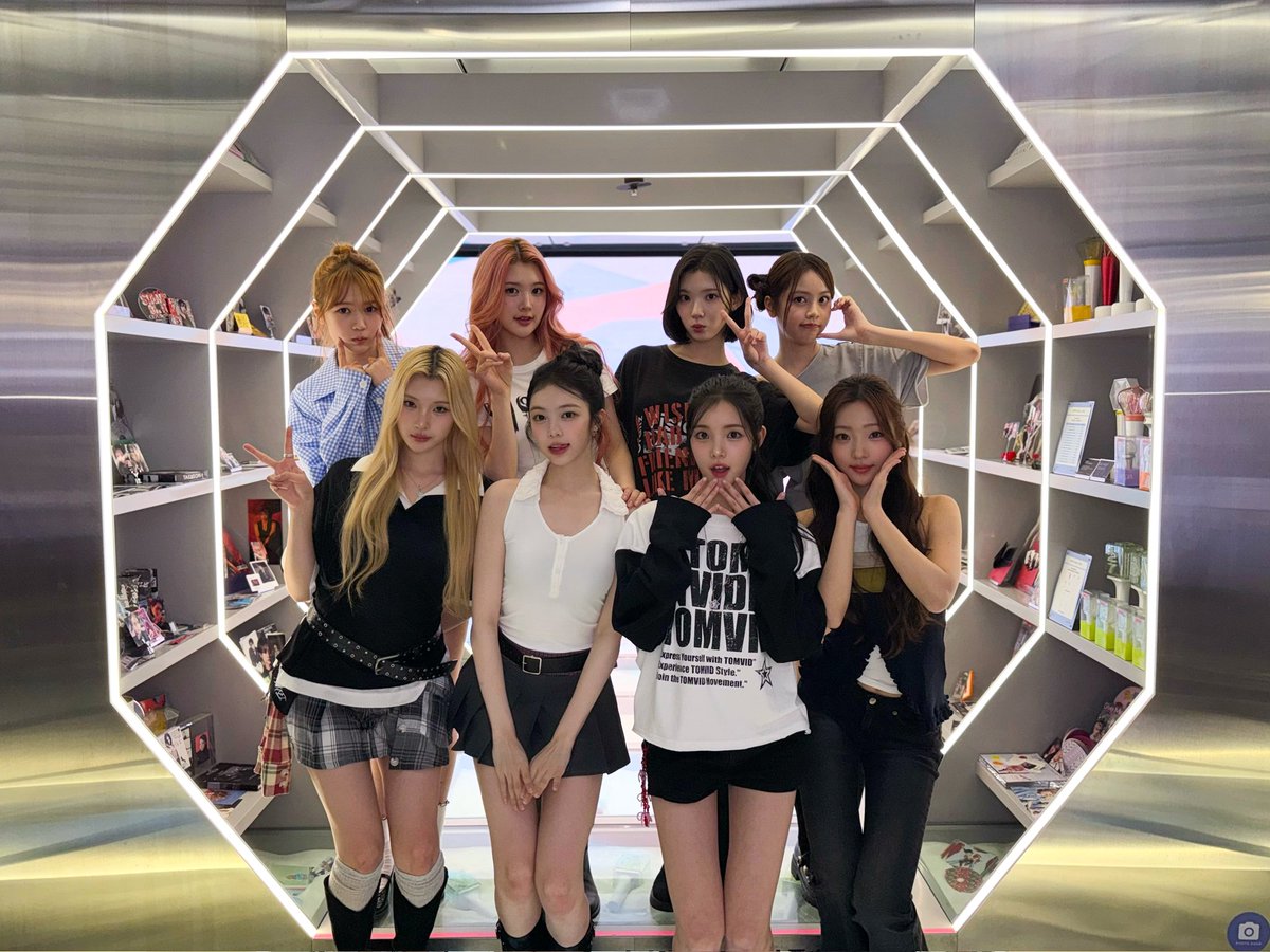 RT DEALS for #Hearts2Hearts
🌷OLIVE YOUNG K- BEAUTY🌷

10 🎟

1. Follow <a href="/cherrynh92/">Tulips Store</a>
2. RT + like my 📌 tweet
3. RT + like this tweet
4. Drop 50 proof

📌25🎟 = $1/15k

⏰ 24 HOURS