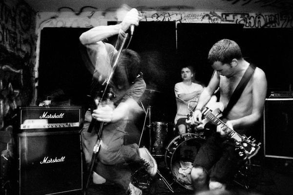 moshpitmethod's tweet photo. badly wanna see cortis in a 2000s uk hardcore concept https://t.co/xbxDkg7hBu