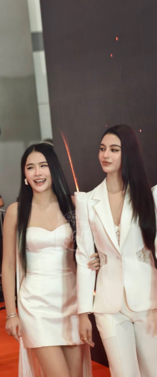 EverShellyFC's tweet photo. ภูมิใจควงแขนคนสวยเข้างาน 😆

SHELLYPUNDAO AT HOWE 2025
#HOWEAWARDSxShellyPundao
#ShellyPundao #shellybenda #pundao https://t.co/DiJDGhhsXU