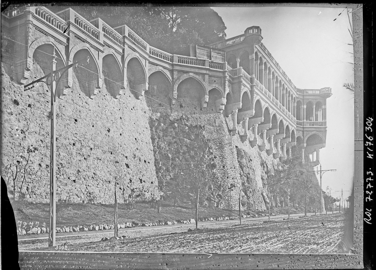 Villa Figari, Genua, Italy, 1922. How?