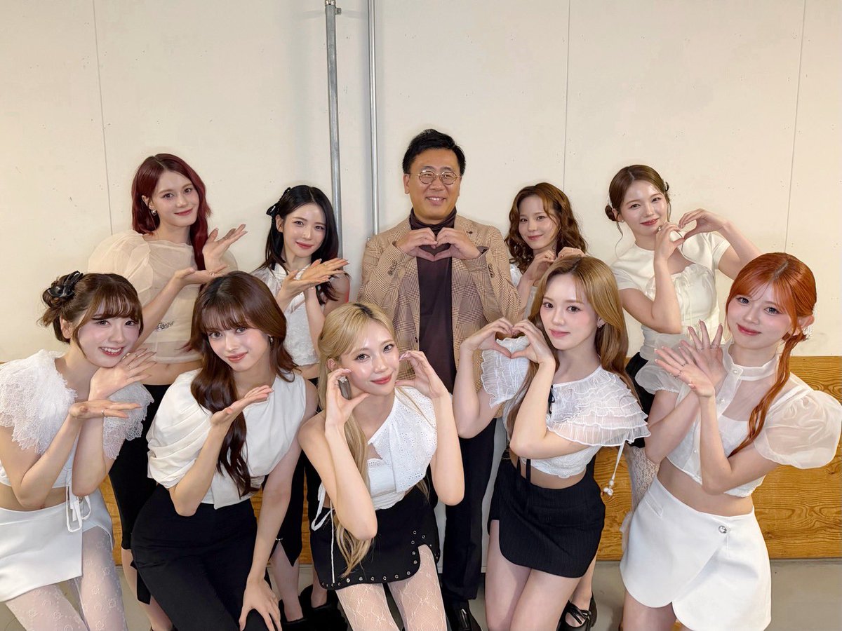 昨日はNiziU 3rd Album『New Emotion』リスニングパーティーでMCでした