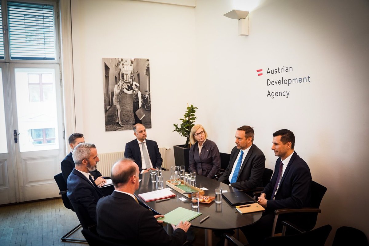 HungaryHelps's tweet photo. 🇭🇺🤝🇪🇺 In Vienna, the Hungary Helps delegation met with the Austrian Development Agency and @missio_at to strengthen European cooperation in humanitarian and development efforts. 🌍💪🏻 https://t.co/Iw4GuDiHEH