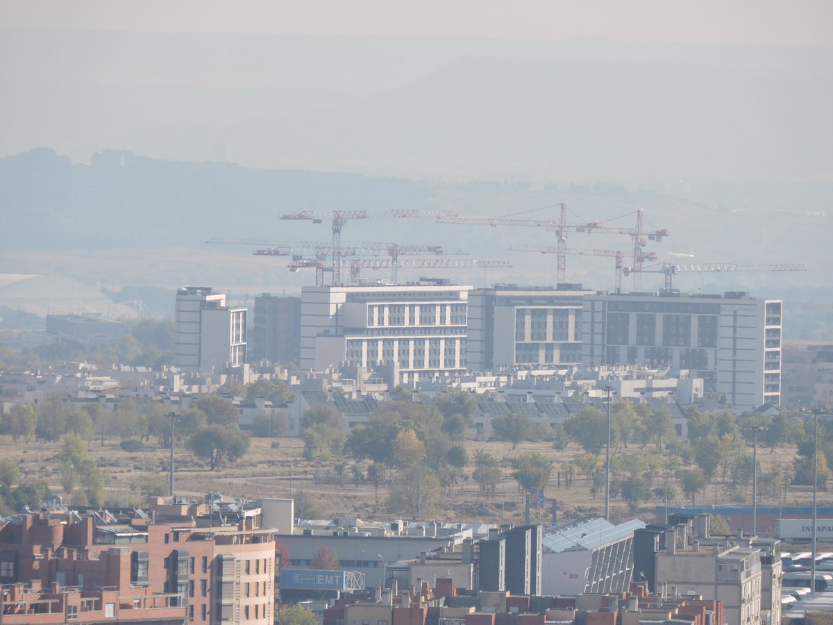 Mira <a href="/HilosValdebebas/">Hilos Valdebebas</a> cómo se ve tu barrio desde las alturas 😁