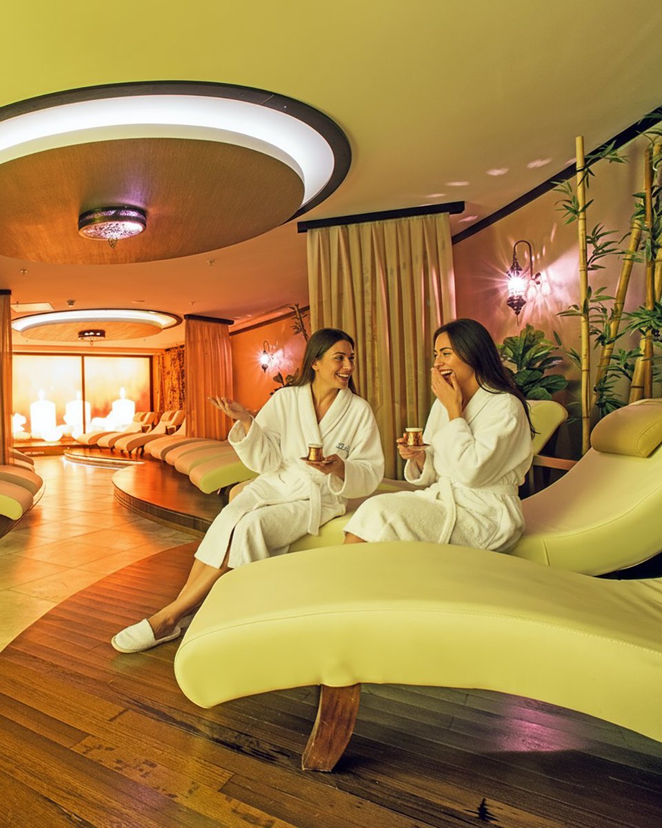 NarvenTermal's tweet image. Eşsiz Terapilerinizden Sonra Dinlenme Salonunda Kahve Keyfi Bir Başka...

#SPA #DinlenmeSalonu #Bolu #Narven #Tatil