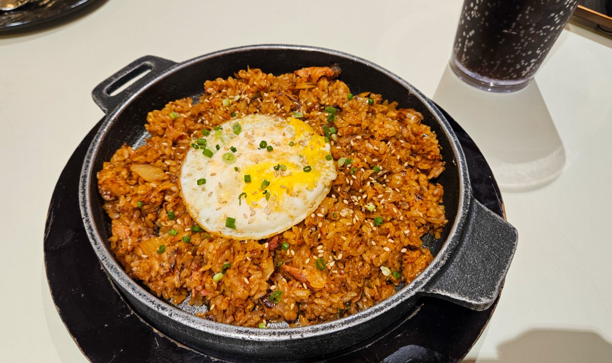 littlerabit9709's tweet image. 부활기념 즉시 이재모피자 먹방