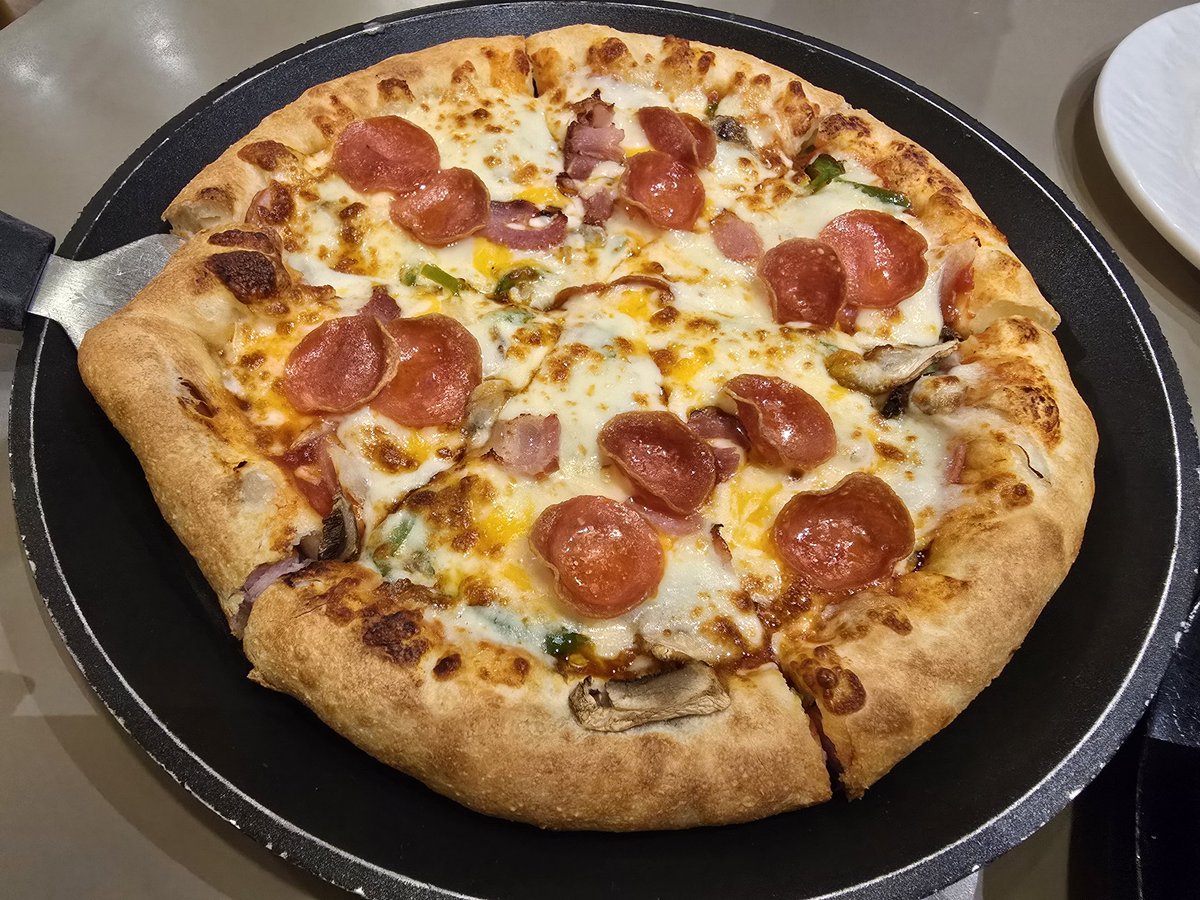 cos_paysha's tweet image. 부산에 미리 내려온 이유
:  이재모피자 먹을라구