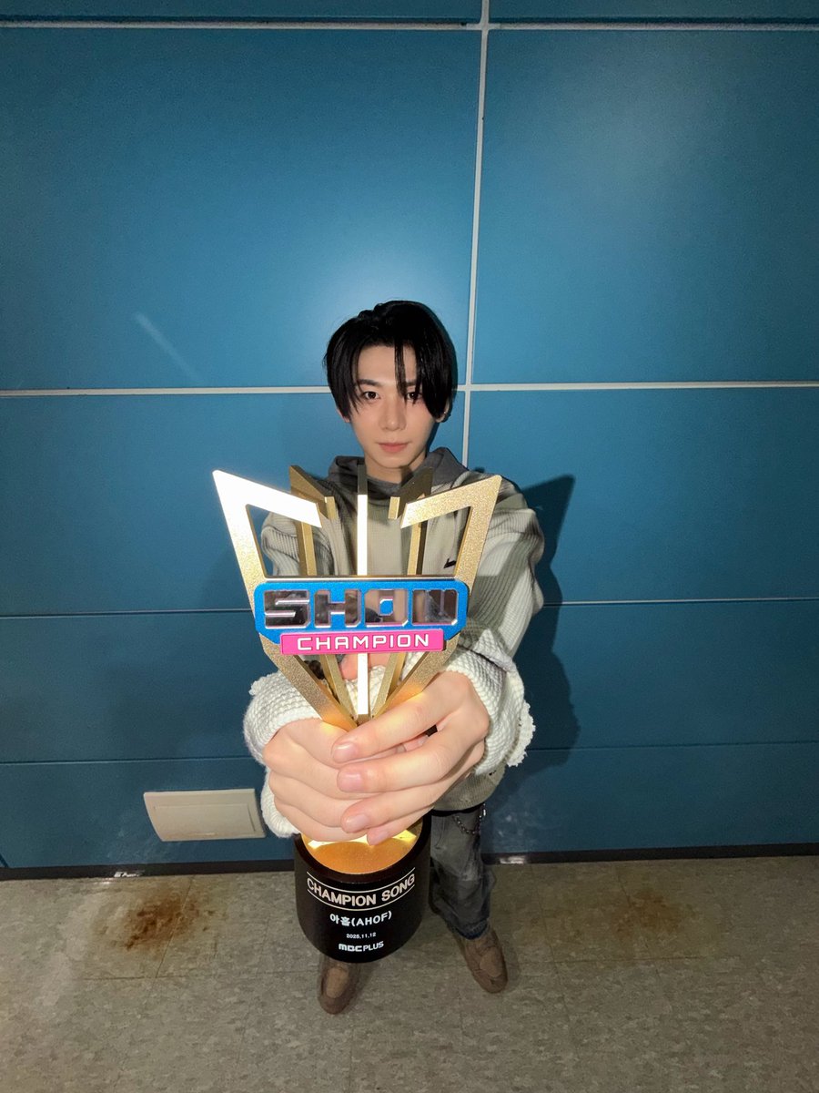 gura (@parkpakpakhan) / Posts / X