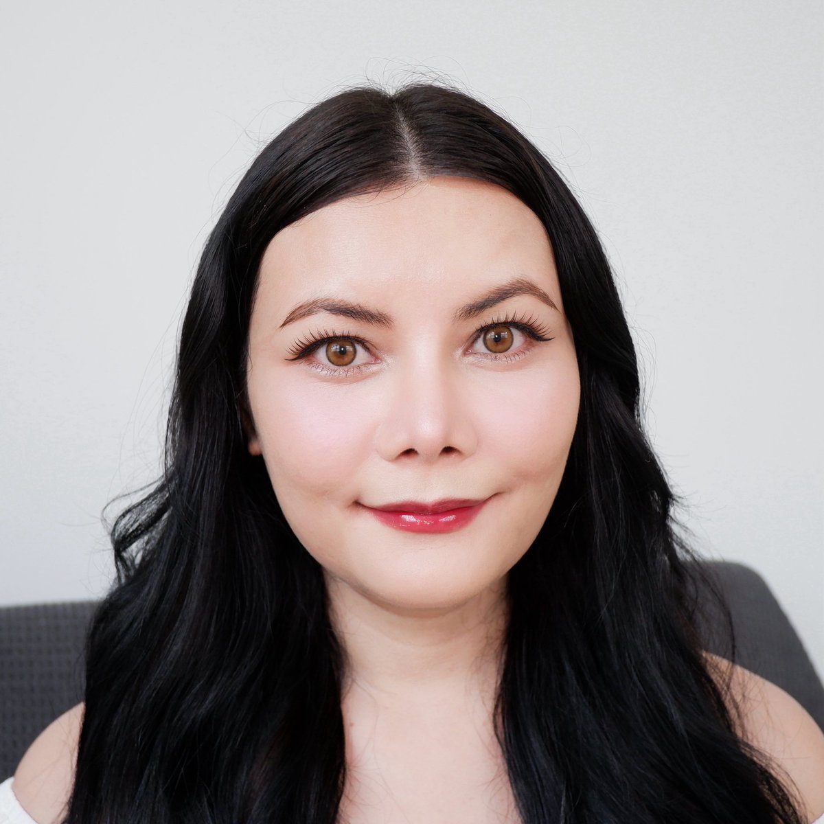 bhatranits's tweet image. ไม่คิดว่าจะชอบขนาดนี้ คุชชั่น BWB แบบทำถึงมาก เนื้อบางเบา เกลี่ยง่าย เนียน ปกปิด แถมบิ้วเพิ่มได้ เจอแดด เดินห้าง เหงื่อออกผิวยังสวย ติดทน สีไม่ดรอป เหมาะกับอากาศบ้านเราเลย