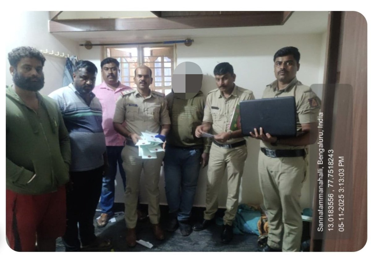 dcpwhitefield's tweet image. Successful Operation by Kadugodi Police Station 👮‍♂️

In the limits of Whitefield Division’s Kadugodi Police Station, the police arrested a Nigerian national who had stored banned narcotic substances — Ecstasy pills — at his residence with the intention of selling them to the…