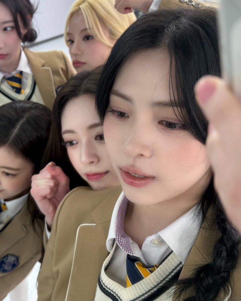 129417_'s tweet photo. 쌤들 너무 무리하진 마세요...💕 https://t.co/UljV2fseh6