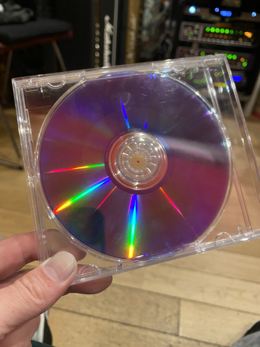 ソライロシアン
1st フルアルバム『ソラノオト』

完成しました👏

これはマスターCDです