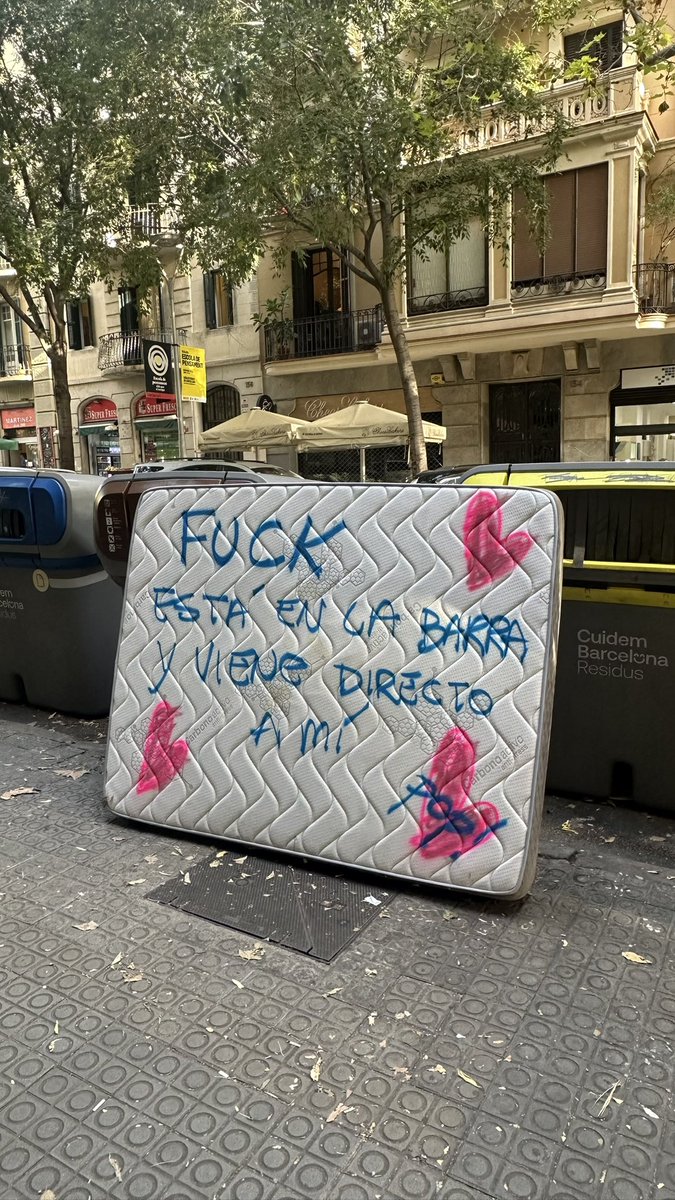 Cosas que se encuentra uno de camino al gimnasio 😳✨