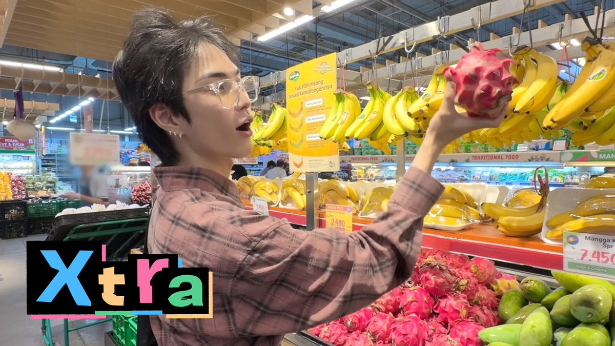 XngHan_official's tweet image. 인도네시아에서 스태프 선물 고르기, 과일 쇼핑, 간식 먹방 | Xtra 

youtu.be/Z7WQoPiXHnU

#XngHan_Xoul #XngHan
#HeavenlyBlue #WasteNoTime
#Xtra