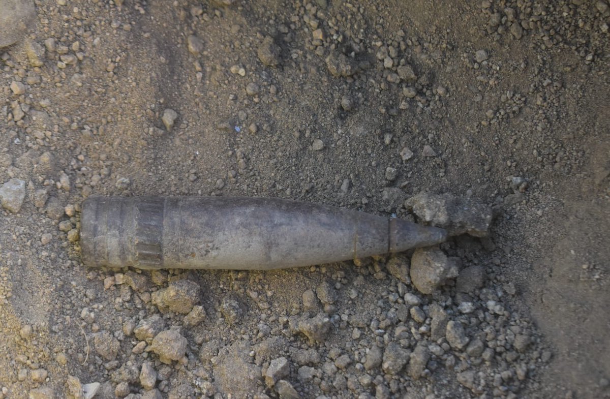 firefurycorps's tweet image. Destruction of Unexploded Explosives (UXO): Leh

On 11 Nov 2025, UT Ladakh Administration informed Fire and Fury Corps regarding unexploded ordnance found near Housing Colony, Keylong, Leh. Bomb Disposal Team of Fire and Fury Sappers  responded swiftly, searched the area and…