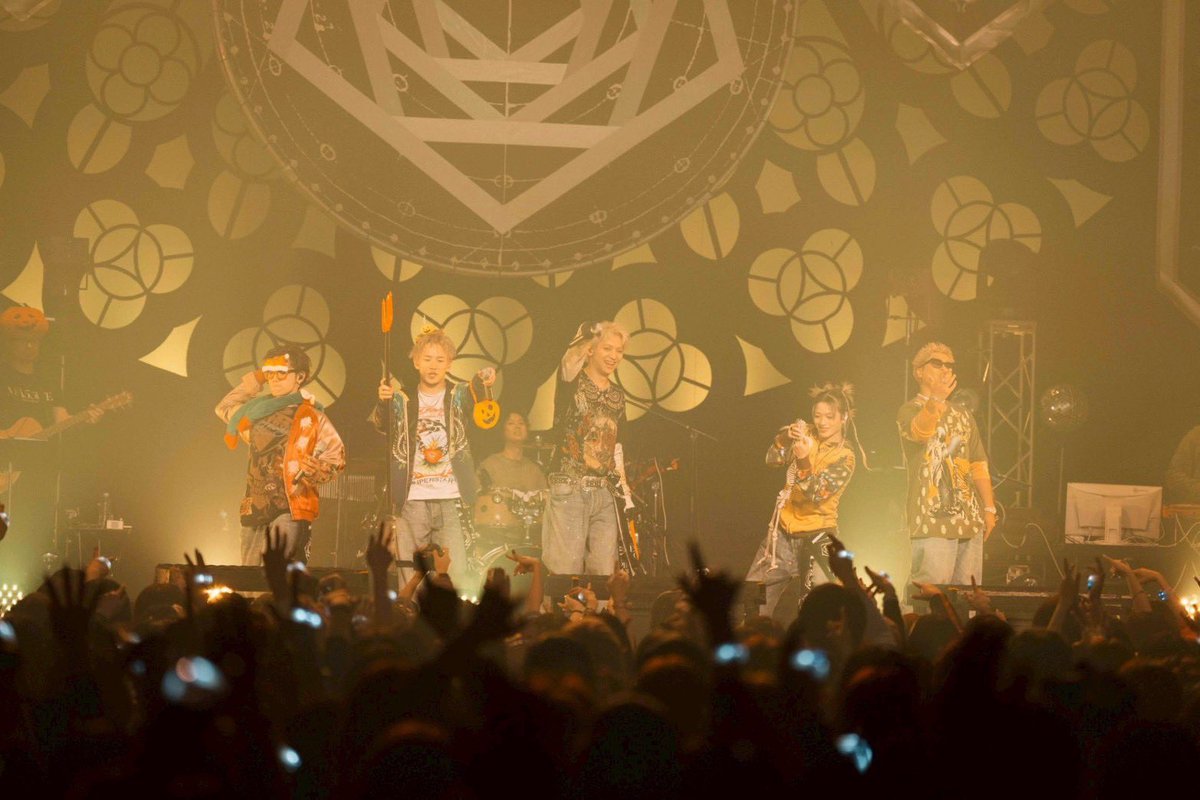 ma55iveofficial's tweet image. 𝐌𝐀𝟓𝟓𝐈𝐕𝐄 𝐓𝐇𝐄 𝐑𝐀𝐌𝐏𝐀𝐆𝐄
𝟐𝐧𝐝 𝐋𝐈𝐕𝐄 𝐓𝐎𝐔𝐑 𝟐𝟎𝟐𝟓 &quot;𝐌𝟓𝐕&quot; 
~𝐄𝐌𝐏𝐈𝐑𝐄 𝐂𝐎𝐃𝐄~

🏰𝟏𝟎.𝟑𝟎 𝐌𝐈𝐘𝐀𝐆𝐈
-Live Photo📸

#MA55IVE #THERAMPAGE 
#EMPIRECODE