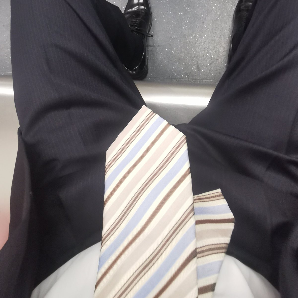 suitboihk tweet media