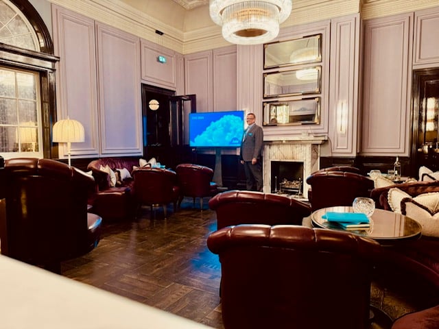 JolaCloud's tweet image. Jola is a Gold Sponsor at Comms Vision. We are hosting two boardroom sessions at 3pm on 12th November and 5.20pm on 13th November in The American Bar highlighting how MSPs are winning more deals with mobile data. #Commsvision #MobileData