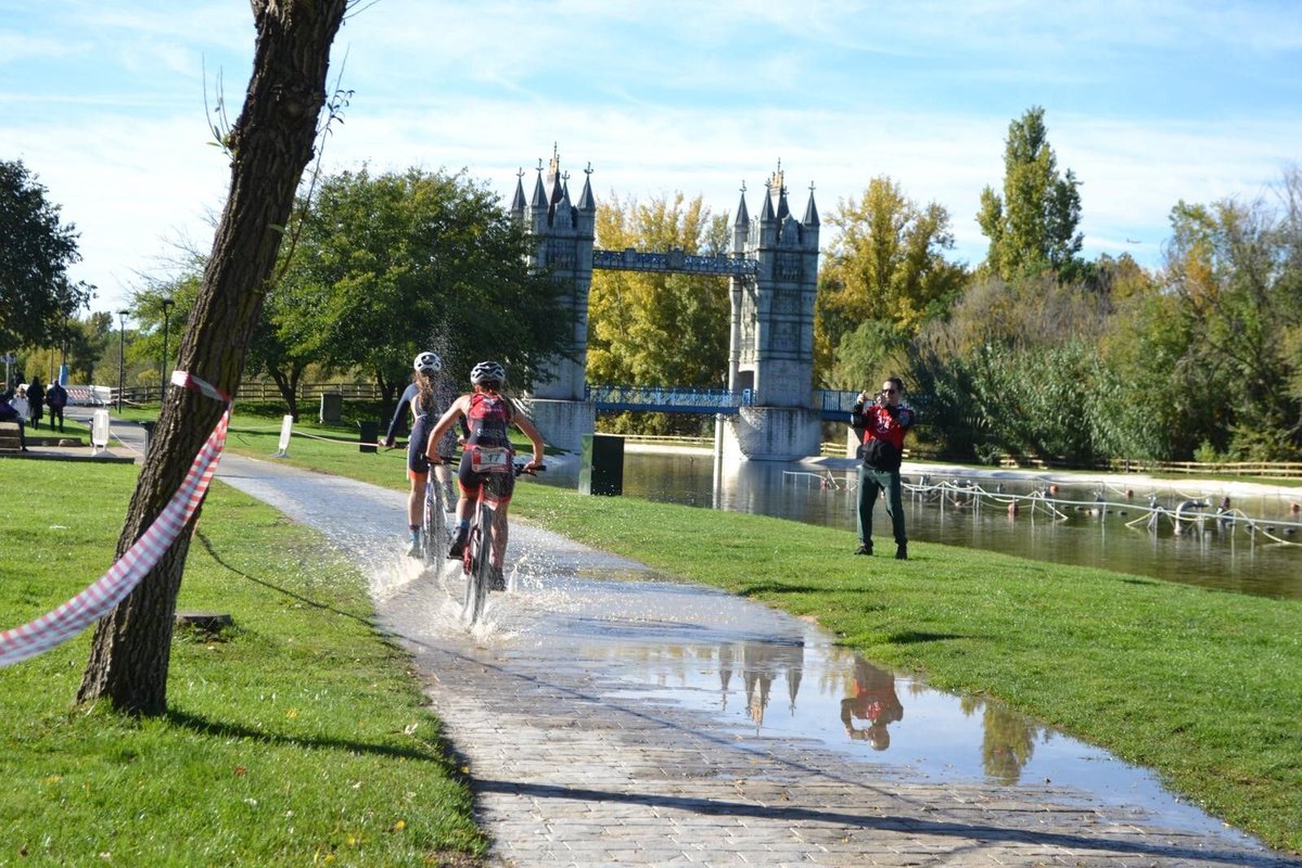 DUATLÓN  CROSS-TORREJÓN DE ARDOZ Tri- Infinity

O dejamos toda la info de la prueba celebrada el pasado sábado  en el siguiente enlace:

 triinfinity.es/noticias/notic…