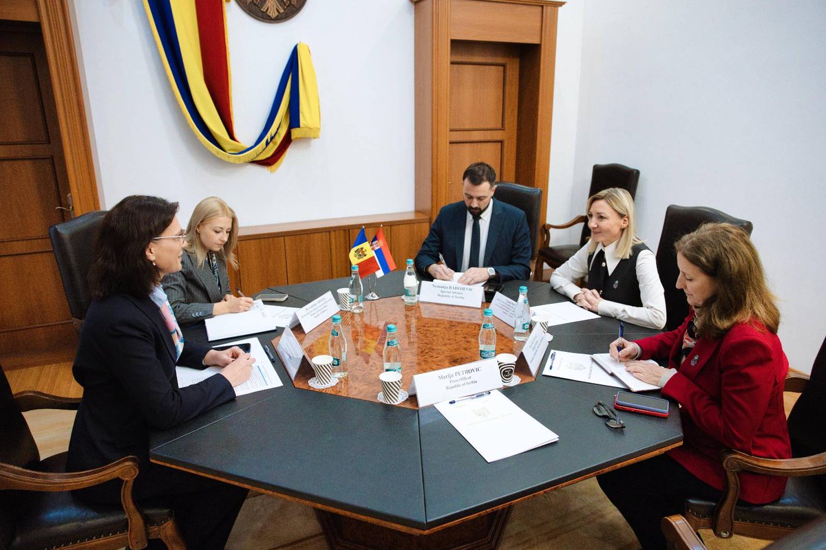 DaniellaMisailN's tweet image. Empowering women, enhancing security, and strengthening EU integration — productive talks today with Serbia’s Minister Tatjana Macura in Chișinău. Together, we build a safer, fairer future. #Women4Security #EUIntegration #GenderEquality