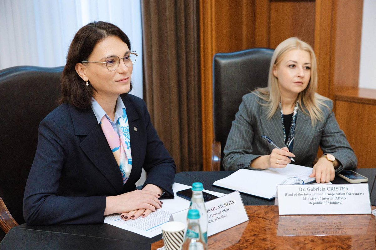 DaniellaMisailN's tweet image. Empowering women, enhancing security, and strengthening EU integration — productive talks today with Serbia’s Minister Tatjana Macura in Chișinău. Together, we build a safer, fairer future. #Women4Security #EUIntegration #GenderEquality