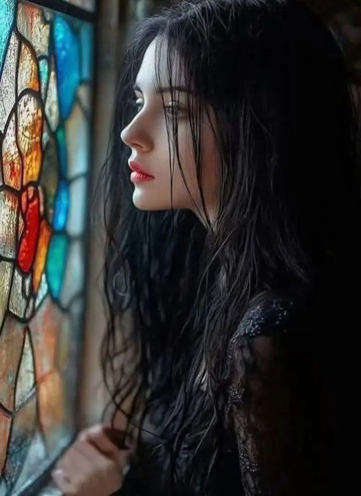 إحدى ألطف 
رسائل الإعتذار التي قرأتها :

خُذني على قَدْر قلبي. 

يـــــــليـــــــه

هناك اشياء تقف في قلبك 
مثل قطع الزجاج  ..

رغم معرفتك بأنها تؤلم روحك
 الا انك تخبئها هناك  ..