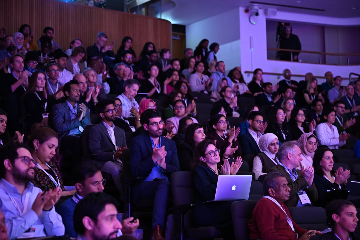 As part of our #MedPlus25 morning session on acute medicine Dr <a href="/RagitVaria/">Ragit Varia</a>, Dr Carron Meney, Dr <a href="/NHSmallwood/">Nick Smallwood</a>, Dr Radha Selvaratnam and Dr <a href="/sarah_ibitoye/">Sarah Ibitoye</a> focussed on the assessment and treatment of acutely unwell patients.

Catch up: ow.ly/KA4B50XkjXn

<a href="/acutemedicine/">SAM Online</a>