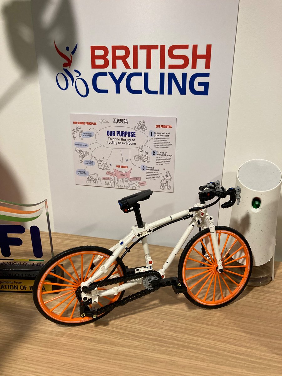 DrChrisMackintosh tweet media