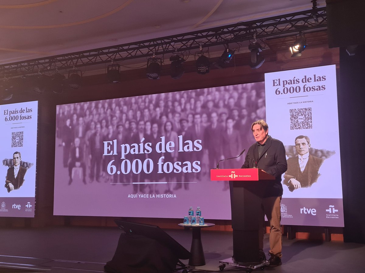 Tíscar Lara tweet media