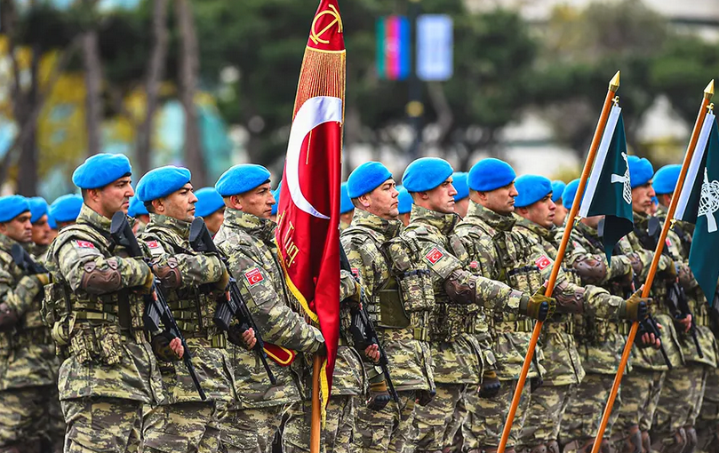 🇪🇬🇮🇱 EGYPT is backing Israel in resisting Turkish troop deployment to #Gaza! Although #Sisi isn't as vocal as #Netanyahu, Cairo is quietly lobbying the US to exclude Türkiye from the ISF (Int'l Stabilization Force). 

Who needs Al Yahud when you have "Muslims" acting like this?