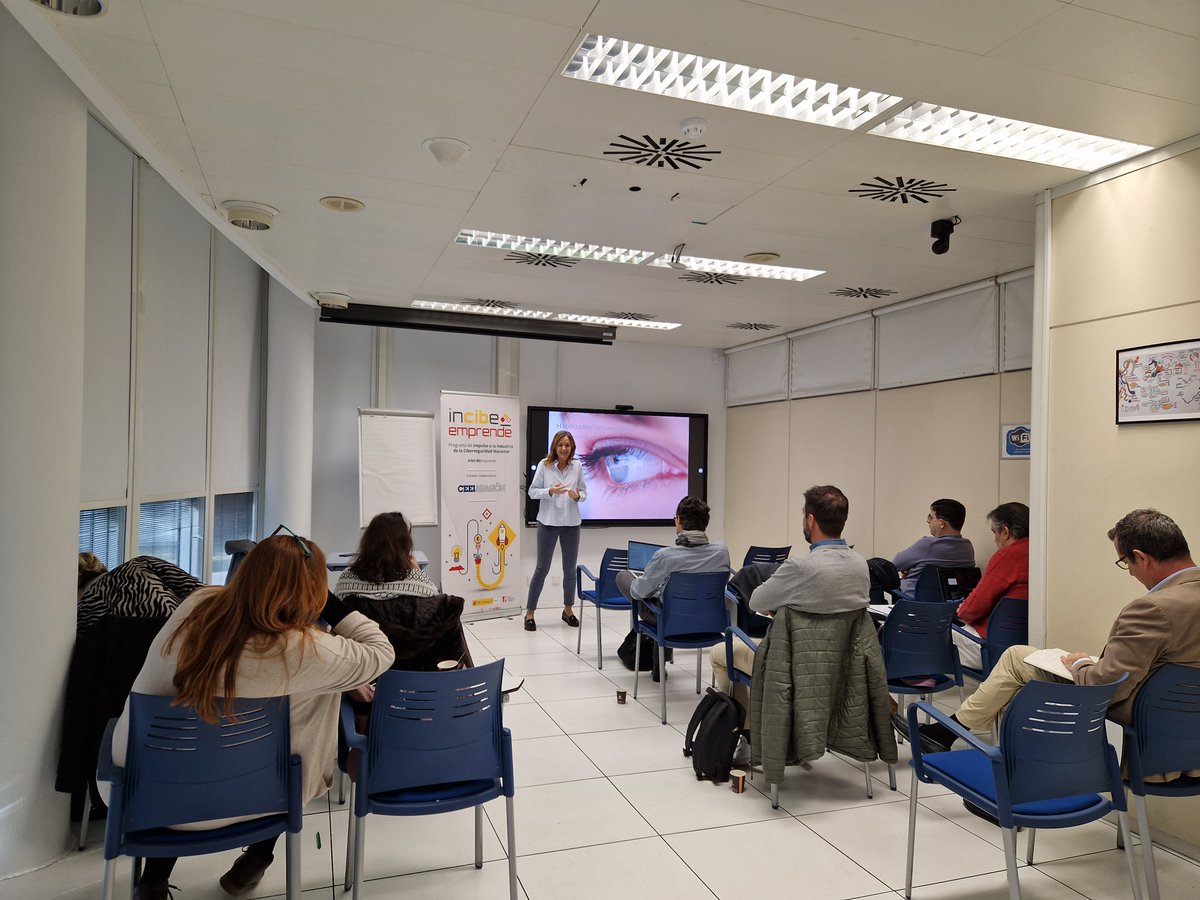 💥 Sesión 9 de #CyberUp <a href="/IncibeEmprende/">INCIBE Emprende</a> : Comunicación con impacto

Ana Aínsa enseñó a influir y convencer en el pitch final.

Ideas con alma que no solo se escucharon… ¡se sintieron! 🎯

#IncibeEmprende #NextGenerationEU
