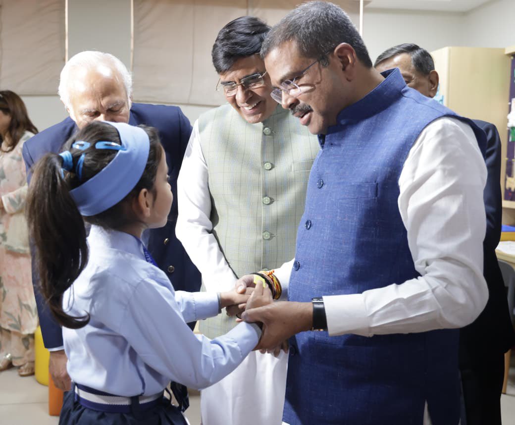 Dharmendra Pradhan tweet media