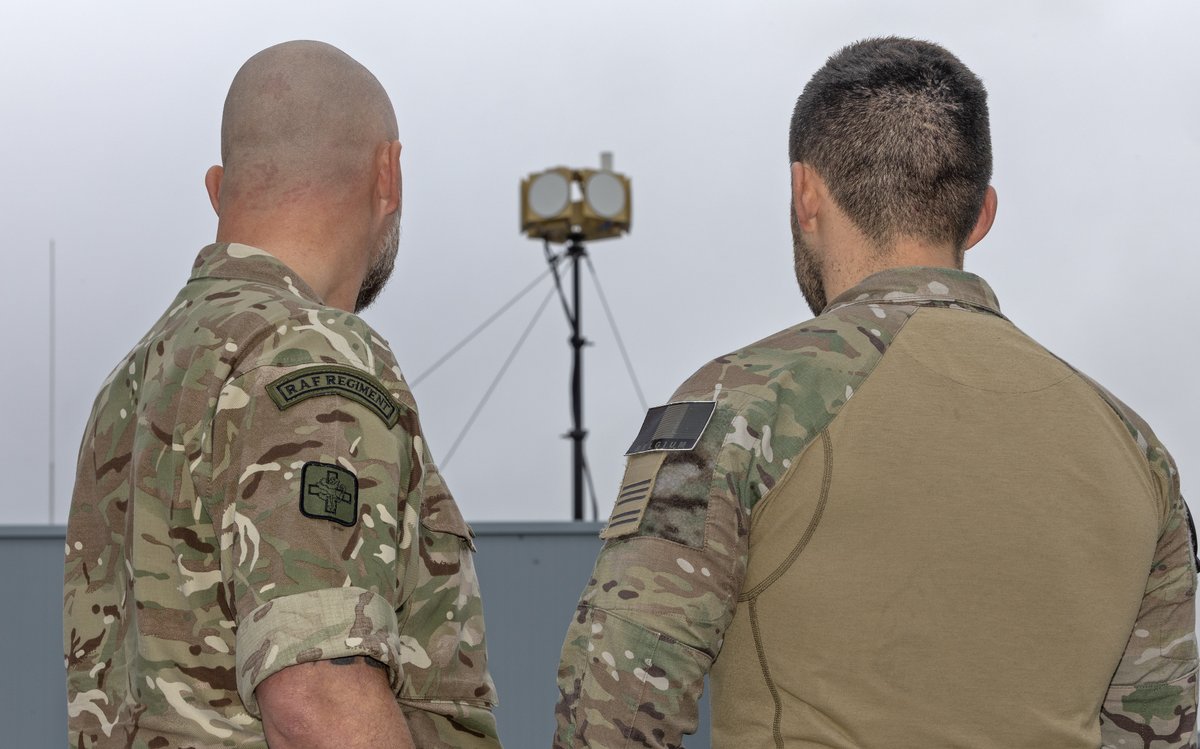 RoyalAirForce's tweet photo. The RAF Regiment has deployed to Belgium to support NATO allies in tackling rogue drone activity.
 
This mission highlights the UK’s commitment to NATO and the critical role of counter-drone technology in addressing modern threats.
 
#NATO  #StrongerTogether
@UKinBelgium https://t.co/LTI4gGXAs9
