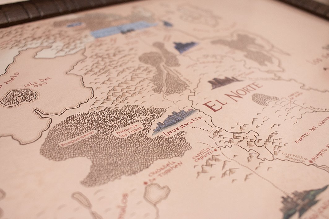 En cuanto a técnica, mi mapa ilustrado de Poniente tal vez sea el mejor de todos 👻 Y además Fantasma hace un cameo 🐺