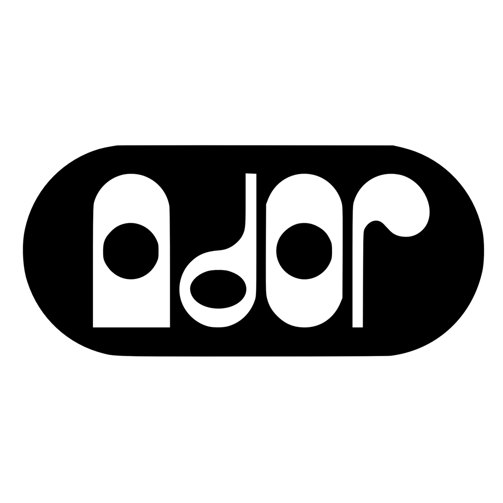 npomvtt's tweet photo. Em comunicado pessoal, Minji, Hanni e Danielle também anunciam retorno à ADOR.

'Olá, aqui são Minji, Hanni e Danielle.

Após cuidadosa discussão e consideração, decidimos retornar ao ADOR. Uma das nossas integrantes encontra-se atualmente na Antártida, e por isso o aviso atrasou, e como ainda não recebemos uma resposta da ADOR, estamos inevitavelmente compartilhando a nossa declaração separadamente.

Continuaremos a trazer para vocês música e apresentações sinceras.

Obrigada.'