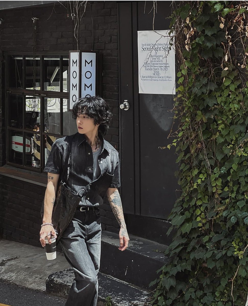 eith_less's tweet image. 