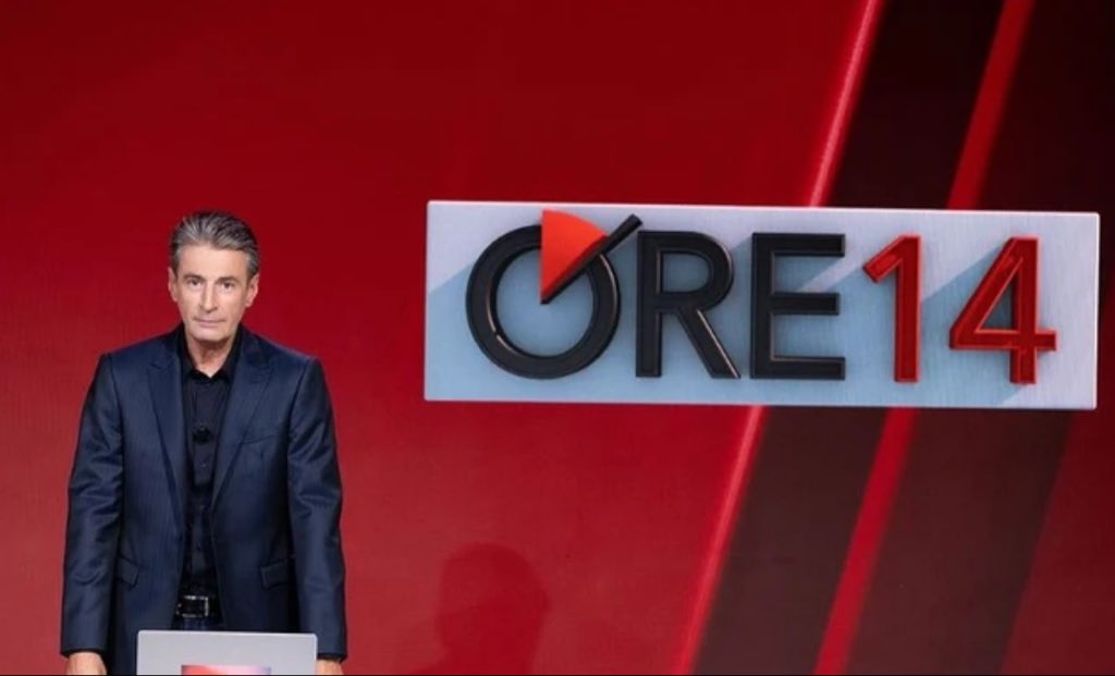 Gli avvocati Soldani e Grassi sono in Procura a #Brescia, dove vengono sentiti come persone informate sui fatti nell'inchiesta che vede indagati l'ex procuratore aggiunto di Pavia, Mario Venditti, e Giuseppe #Sempio, il padre di Andrea. #Garlasco 
Ne parleremo a #Ore14, su #Rai2