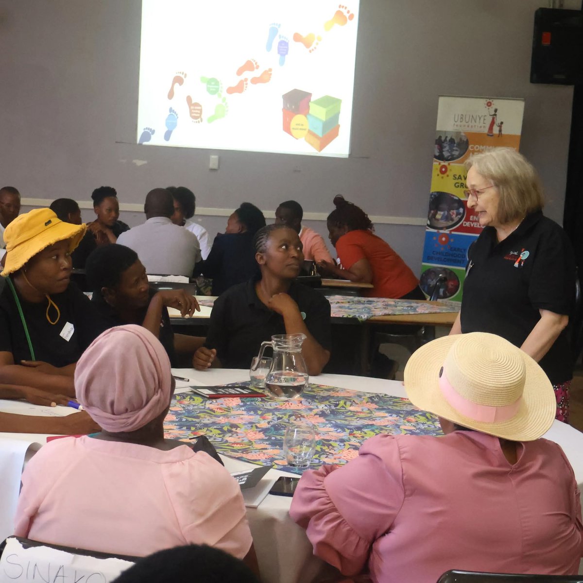 UbunyeFT's tweet image. PWG Annual Review &amp;amp; 5-Year Strategy  
 
The PWG teams are deep in discussion , reflecting on their journey by identifying one key achievement and one challenge to share with the rest of the group.  
 
#Ubunye #PWG #EnablingCommunitiesToLead #AnnualReview