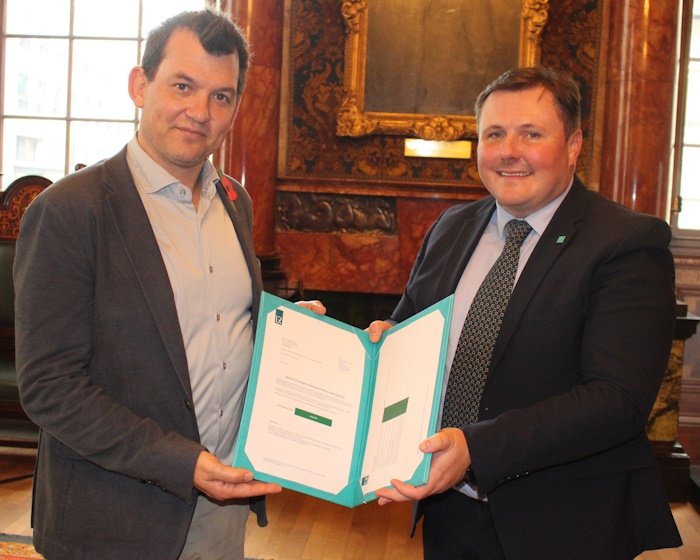 HELLENICSHIP's tweet image. Lloyd’s Register Approves BAR Technologies’ CFD-Based P-Wind Methodology, Setting Benchmark for Wind-Assist Certification #newtech #shippingsector #Collaboration 
hellenicshippingnews.com/lloyds-registe…