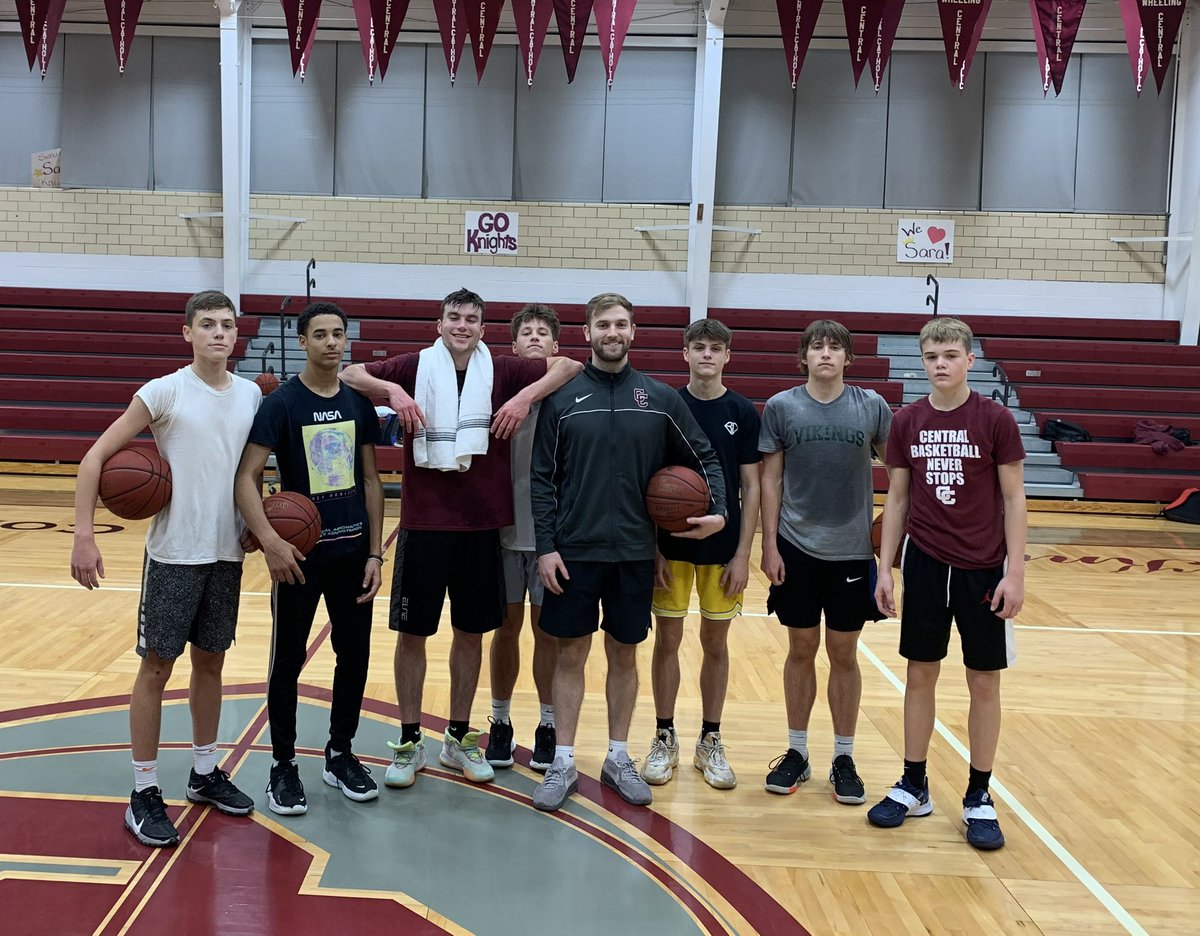 Signing day for my guy <a href="/EliSancomb11/">Eli Sancomb</a> 

5 year breakfast club member…. Ultimate teammate, competitor, and role model for anyone to look up to… 

Let’s go get another one this year, 11!