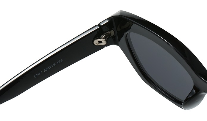 womaiglasses's tweet image. Turn heads 😎 WM EYES Cat Eye Hot Stamping Gold Sunglasses offer 100% UV protection with sleek polycarbonate frames &amp;amp; lenses. Perfect for sunny days &amp;amp; bold OOTDs!
🌐 wmglasses.com | 📩 womaiglasses@outlook.com
#wmeyes #cateyegold #uvprotection #fashioneyewear