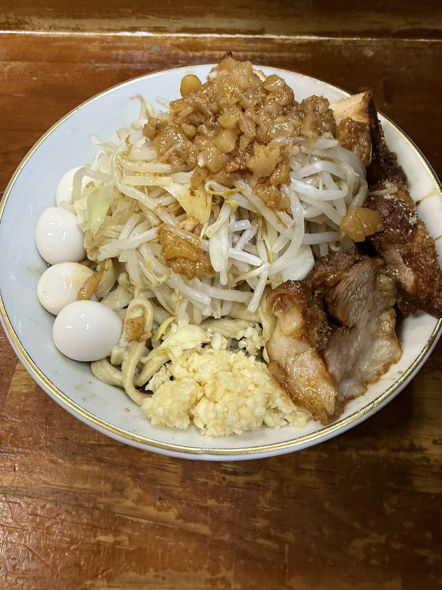 doomodqx's tweet photo. 数年ぶりに食ったけど、
見たらわかる早死するやつ https://t.co/RrRjKHkEOm