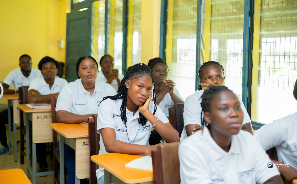 researchlime's tweet image. Learning, practicing, and growing—our team is ready for anything!  #FieldTraining #Teamwork #DataCollection #ResearchExcellence #OnTheField”