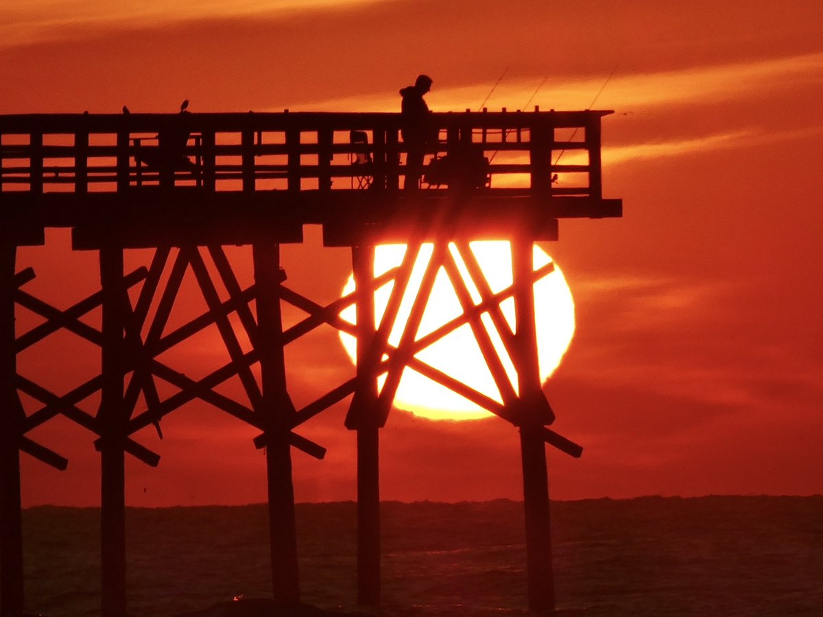 Good morning! #SunsetBeach <a href="/EdPiotrowski/">Ed Piotrowski</a> <a href="/medwick/">Gannon Medwick</a> <a href="/DylanHudlerWXII/">Dylan Hudler</a> <a href="/jamiearnoldWMBF/">Jamie Arnold WMBF</a> <a href="/LeeHaywoodWX/">Lee Haywood</a> <a href="/dogwoodblooms/">Cassie Clark</a> <a href="/marioncaldwx/">Marion Caldwell</a> <a href="/JustinMcKeeWx/">Justin McKee</a> <a href="/StarboardRail/">The Starboard Rail</a> <a href="/ThePhotoHour/">#ThePhotoHour</a> <a href="/CMorganWX/">Christian Morgan</a> <a href="/Christina4casts/">Christina Anthony</a> <a href="/AndrewWMBF/">Andrew Dockery</a> <a href="/ScottyPowellWX/">Scotty Powell</a> <a href="/jgreenhillwx/">Jenna Greenhill</a> <a href="/TimBuckleyWX/">Tim Buckley</a> <a href="/matt_wx/">Meteorologist Matt Bullock</a> <a href="/clairefrywx/">Claire Fry</a>