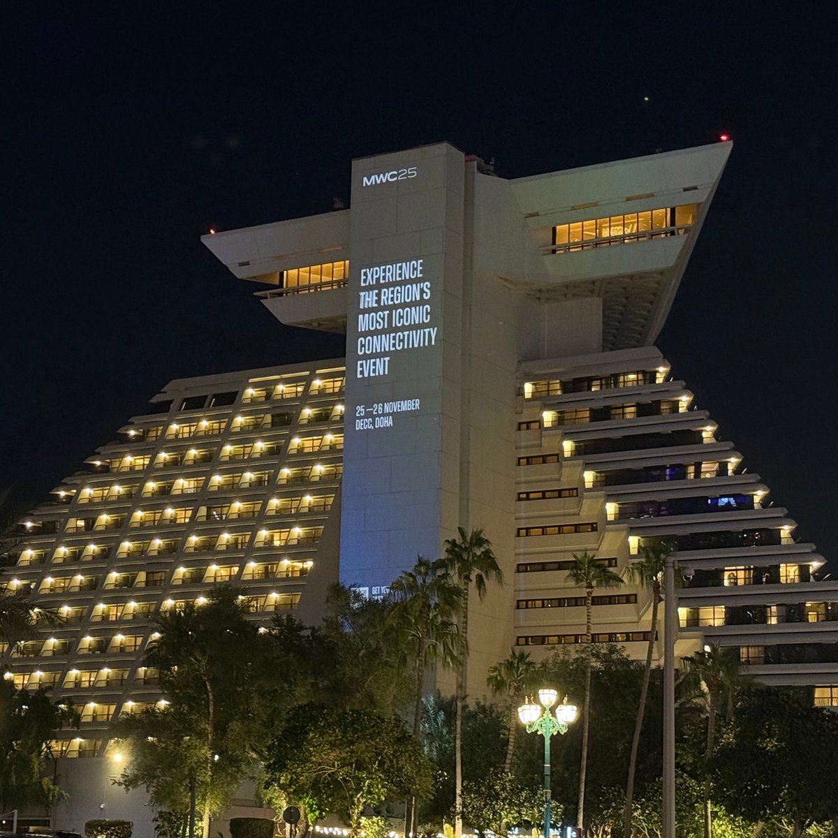 MWCHub's tweet image. Noticing a few clues around Doha that something big is coming... 👀

If you’re near the Sheraton Grand Doha Resort &amp;amp; Convention Hotel, keep an eye out — our digital display will be lighting up the skyline tomorrow and again on Thursday 20 November ✨

#MWC25