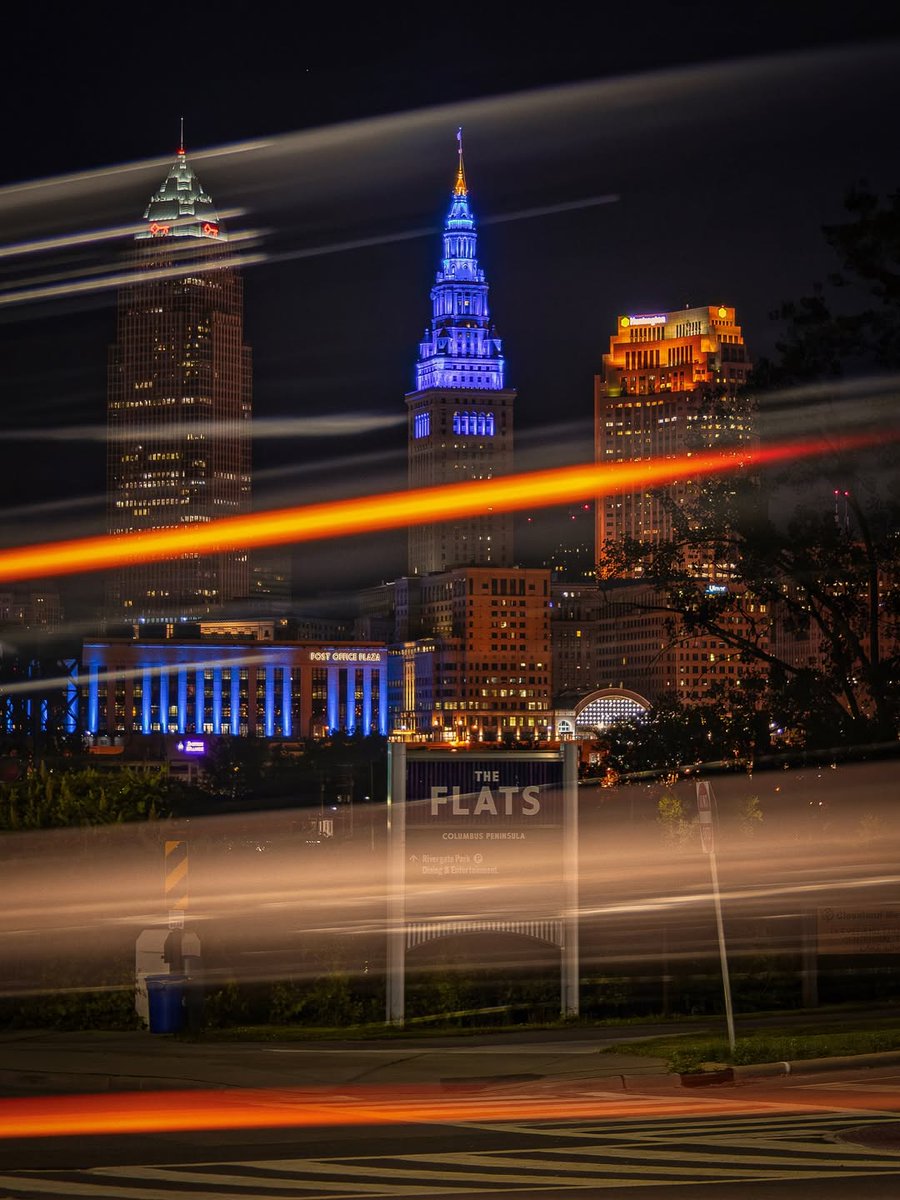 Free Moonlit Cityscape View Image - Nightlife, Urban, Cityscape | Download  at StockCake, image size:900x1200