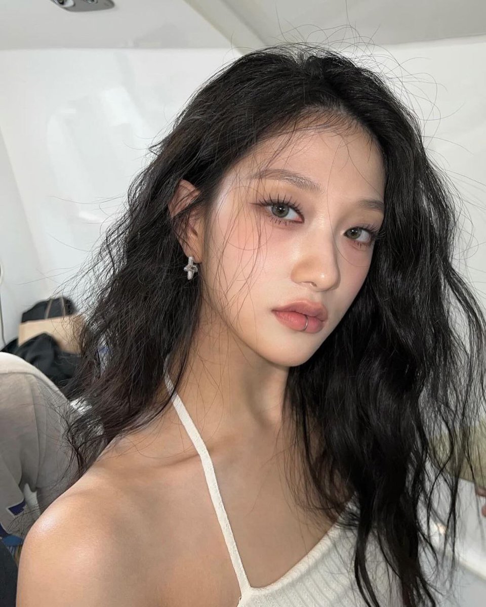 fromissapphics's tweet image. Seoyeon 🐼