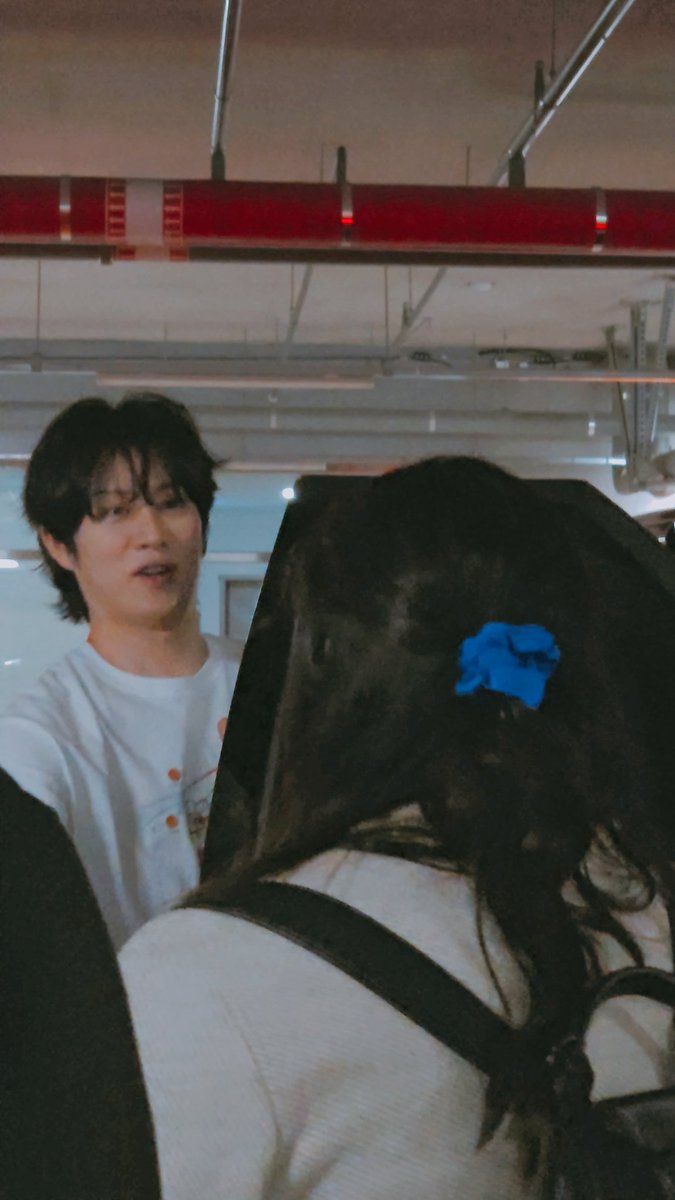 Yelitooh's tweet photo. Te amo mucho Kim Heechul, haberte visto 2 veces en este viaje es lo mejor que me ha regalado la vida. 
Espero disfrutes tus regalos y te quedes con un cachito de México gracias a ellos. 💙🇲🇽✈️🇰🇷 https://t.co/FYRlbNAvaX