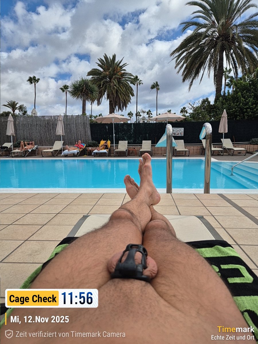 It could be worse 😜
#slavelive #slave #locked #teamlocked #permalocked #sub