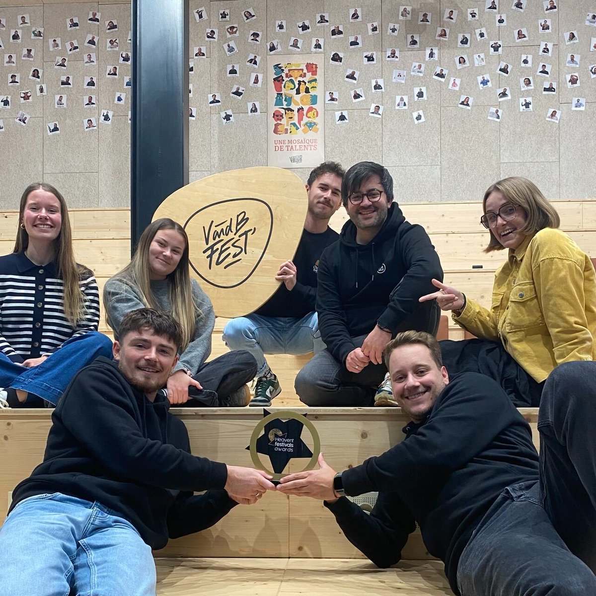 🏆 Bravo au #VandBfest - festival de musique en Mayenne où je m'occupe depuis quelques années des conférences de presse artistes -  pour leur victoire au Heavent Festival Awards, catégorie Meilleur Très Grand Festival !